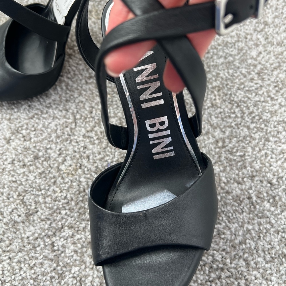 Gianni Bini Black Strappy Heels with Crystal Block - Picture 4 of 7